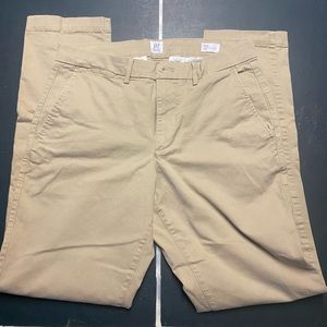 Gap khakis